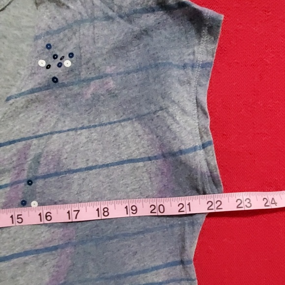 DKNY JEANS Blue Gray Tie Dye graphic print top with sequins Lg. - Picture 6 of 7